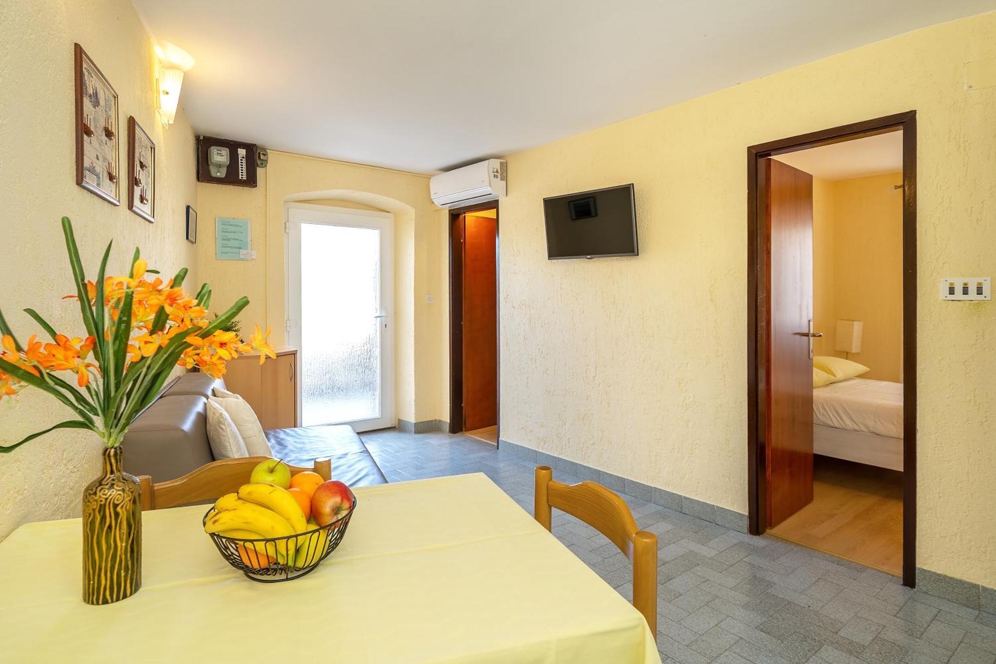 Apartments Ivo With Sea View Baška Exterior foto